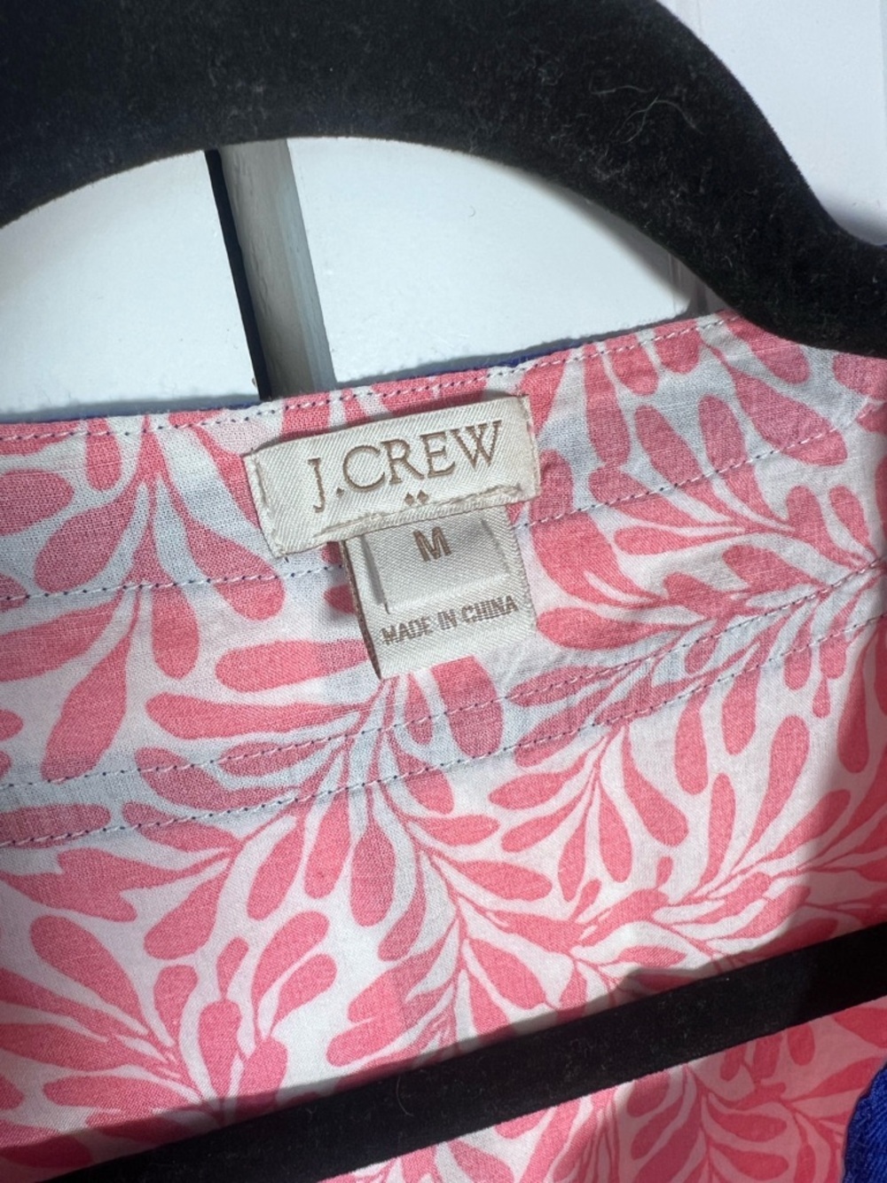J. Crew Coral Leaf-Print Tunic with White Background and blue trim - Picture 2 of 7